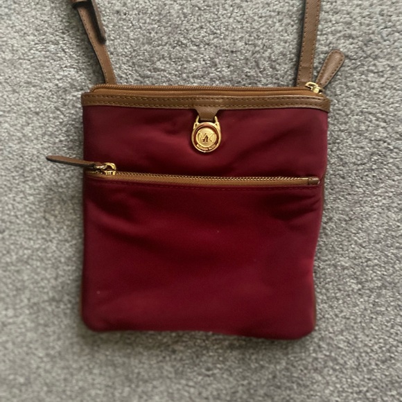 Michael Kors Crossbody - Picture 1 of 3
